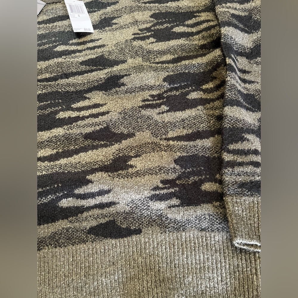 Men’s For the Republic Camo sweater size M - Picture 2 of 6